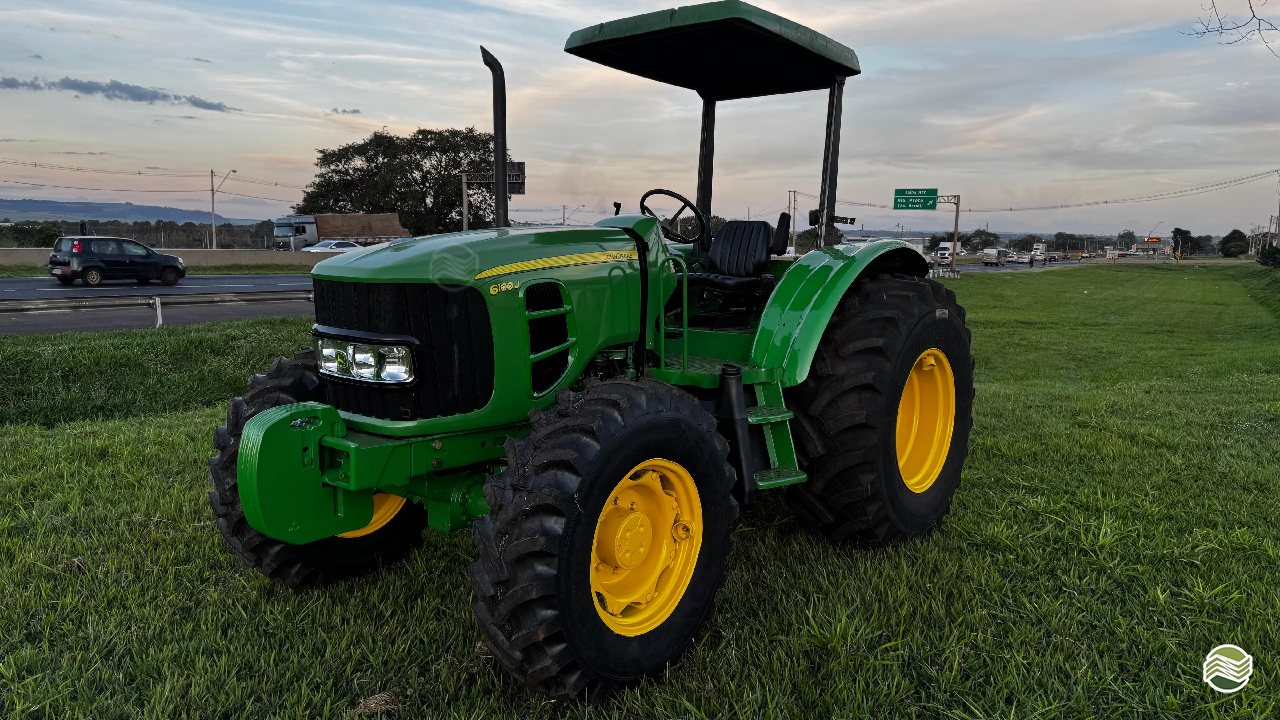 TRATOR JOHN DEERE JOHN DEERE 6100J Tração 4x4 Usadão Tratores RIBEIRAO PRETO SÃO PAULO SP